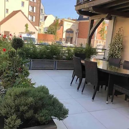 Magnifique & Terrasse A *
